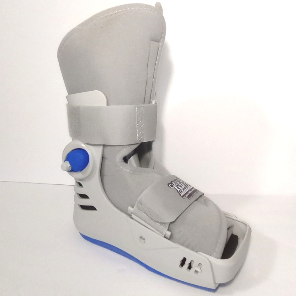 DeRoyal Full Shell Walker Air Pump Injury Surgery Foot Walking Boot Size M